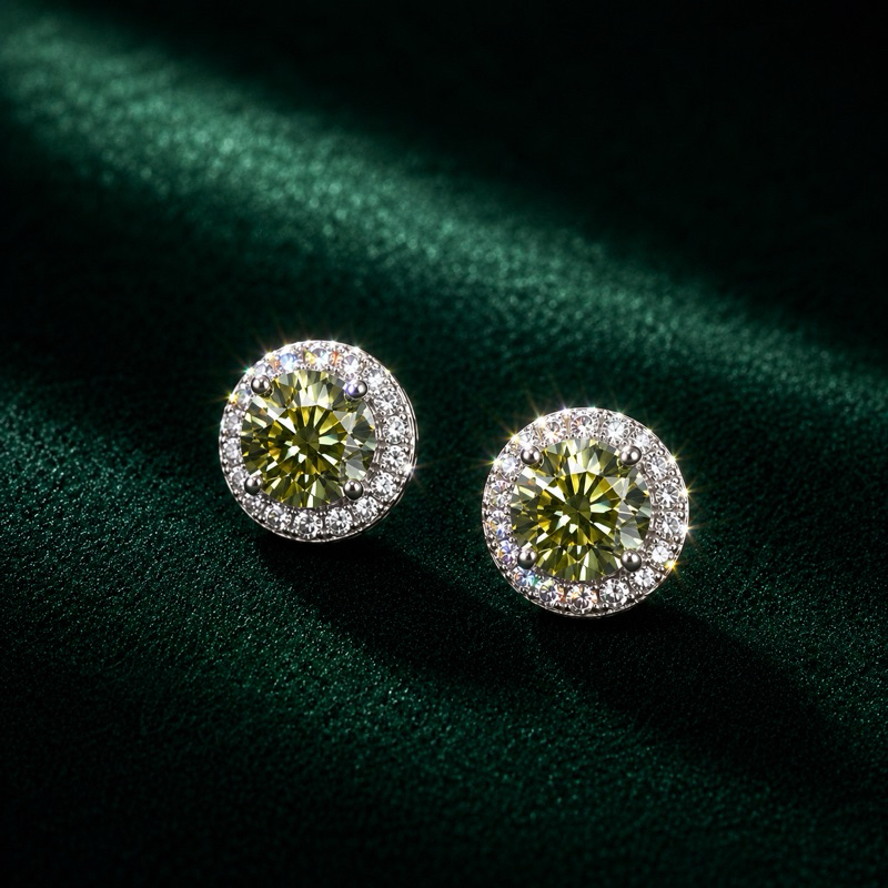 Brinco Feminino Moissanite Verde 6mm Cravejado em Prata 925 Elegante