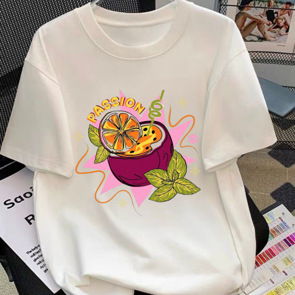 Camiseta Feminina Off-White Estampa Tropical "Passion" Estilo Moderno Tendência Tecido 100% Algodão Premium Confortável