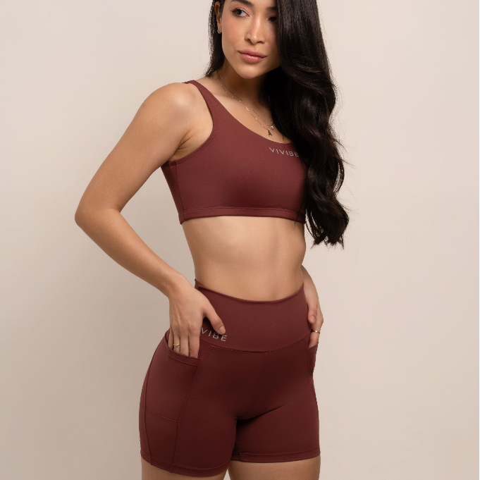 Bermuda Feminina Com Bolso de Academia Fitness Feito em Poliamida Blackout Zero Transparência do P ao GG | ViviBe | Berm