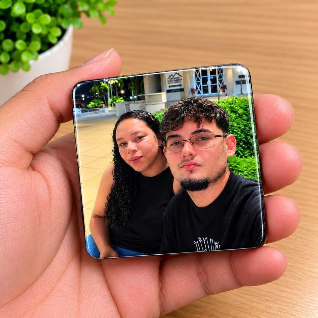 Foto Ímã de Geladeira Personalizados Presente Casal Família Lembrancinhas Pet Bebê 5x5cm com 4 6 8 10 12 Unidades
