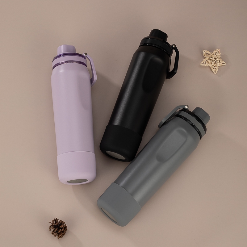 Garrafa Térmica 650ml e 950ml de Aço Inox - Tampa Ergométrica e Proteção de Silicone