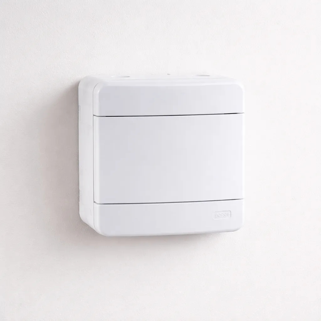 Quadro De Distribuição 4 Disjuntor Sobrepor sem barrametos Forceline