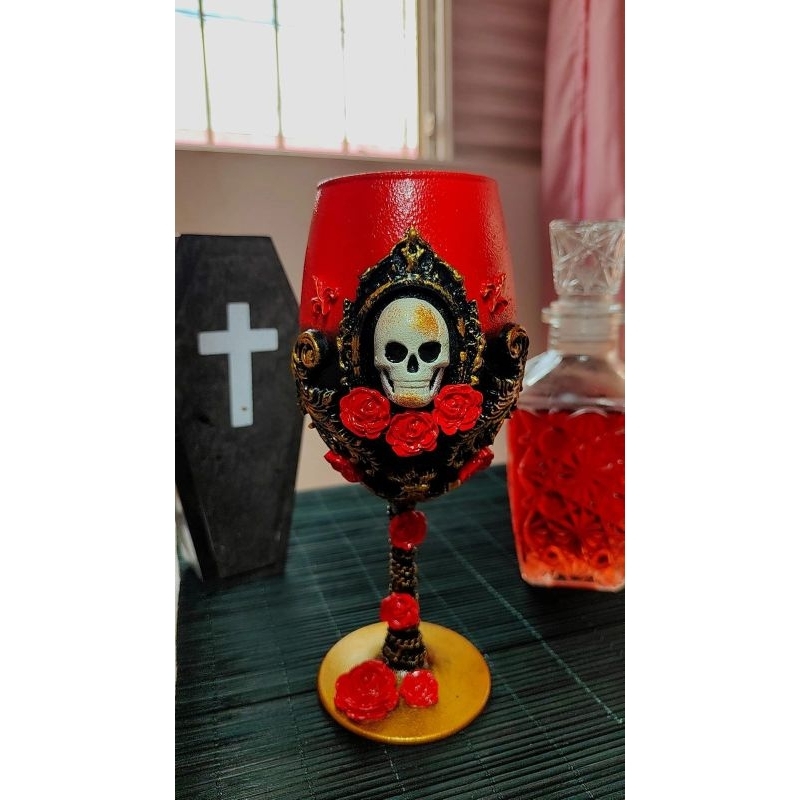 TAÇA POMBOGIRA, rosa caveira/ rosa vermelha/7 saias