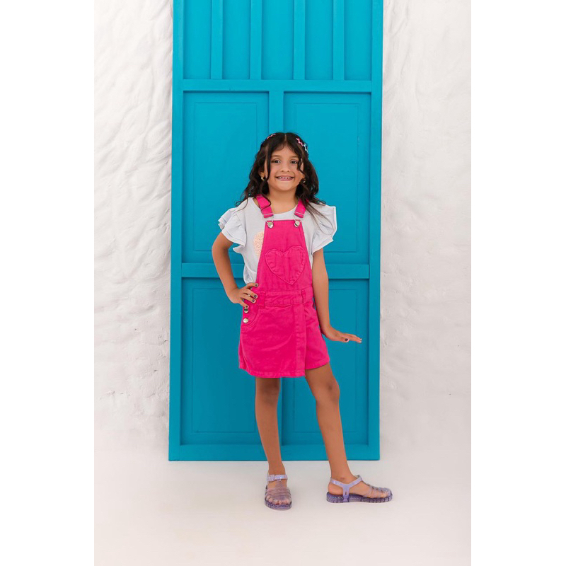 Jardineira Jeans Infantil short saia com coração moda kids  – Blogueirinha