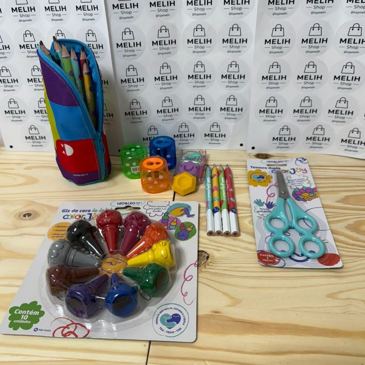 Kit Escolar Completo Color Joy Leo&Leo com Estojo+Giz de Cera+Tesoura Dupla+Lápis+Apontador+Borracha
