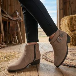 Bota Feminina Texana Salto Baixo Camurça Western Cano Curto Bico Fino