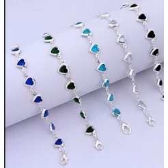 Pulseira coração com pedras de zirconia banhadas a prata 925.