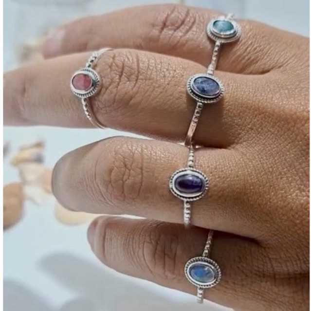 Anel Pedra Natural Oval Trabalhada em Prata 925 Legítima
