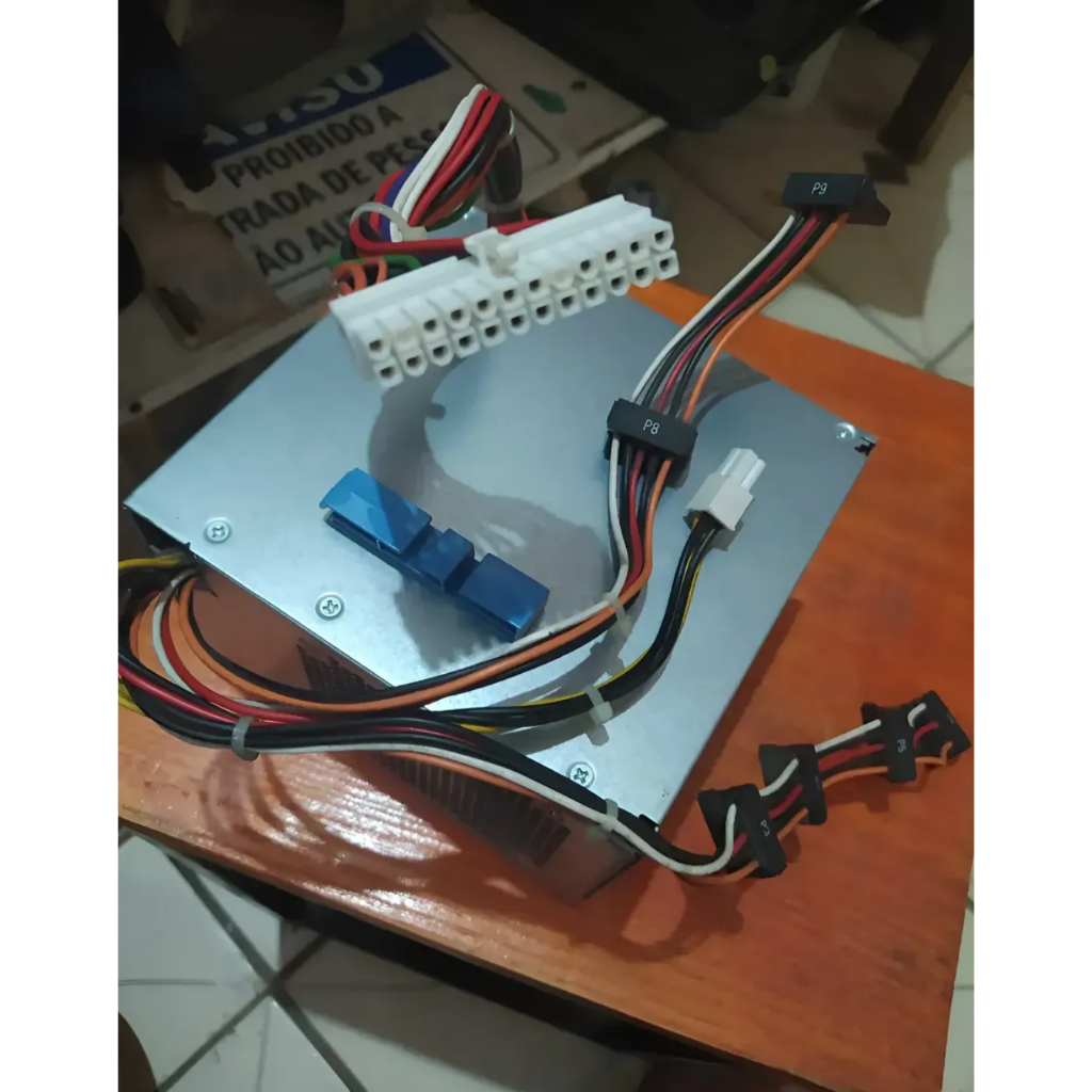 Fonte Dell Poweredge T110 Il 305w 0ry51r Ry51r L305-s0 Original (Usado)