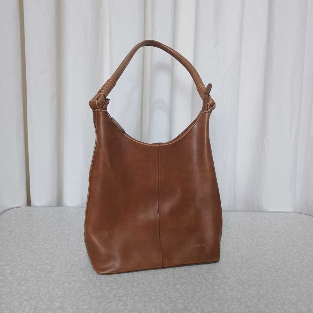 Bolsa Feminina em Couro Legítimo Marrom Estruturada Ombro / Mão