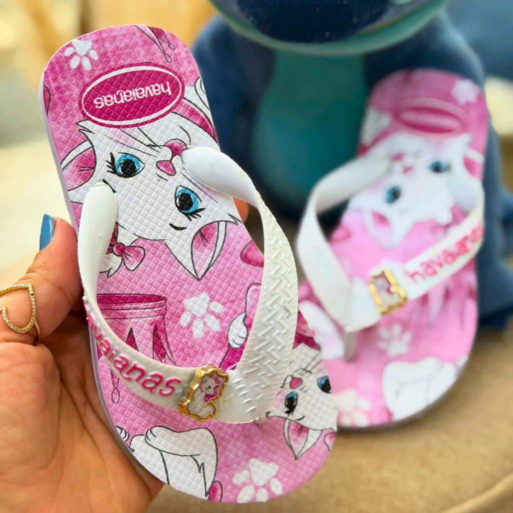 Chinelo Infantil Feminino Personagens Coloridos Confortável Antiderrapante Menina