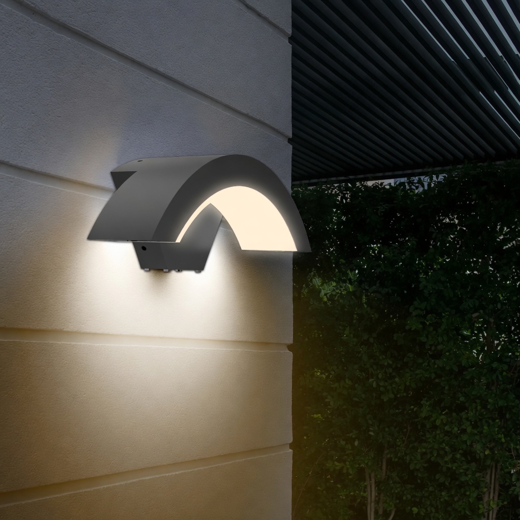Arandela De Parede Externa Preta Led Com Iluminação De 18w