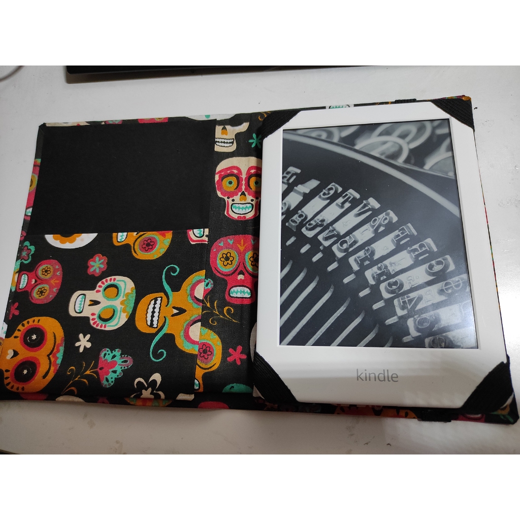 capa para leitor Kindle 10 e 11 geração tema caveira mexicana capinha ereader ebook