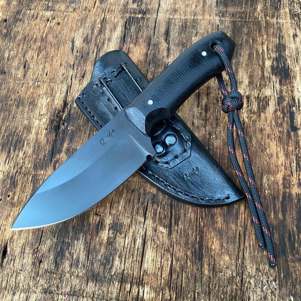 Faca Artesanal Neck Knife Cabo Micarta Pronta Entrega Faca Pequena Fosfatada com Tratamento Térmico