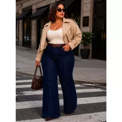 Calça feminina plus size wide leg jeans