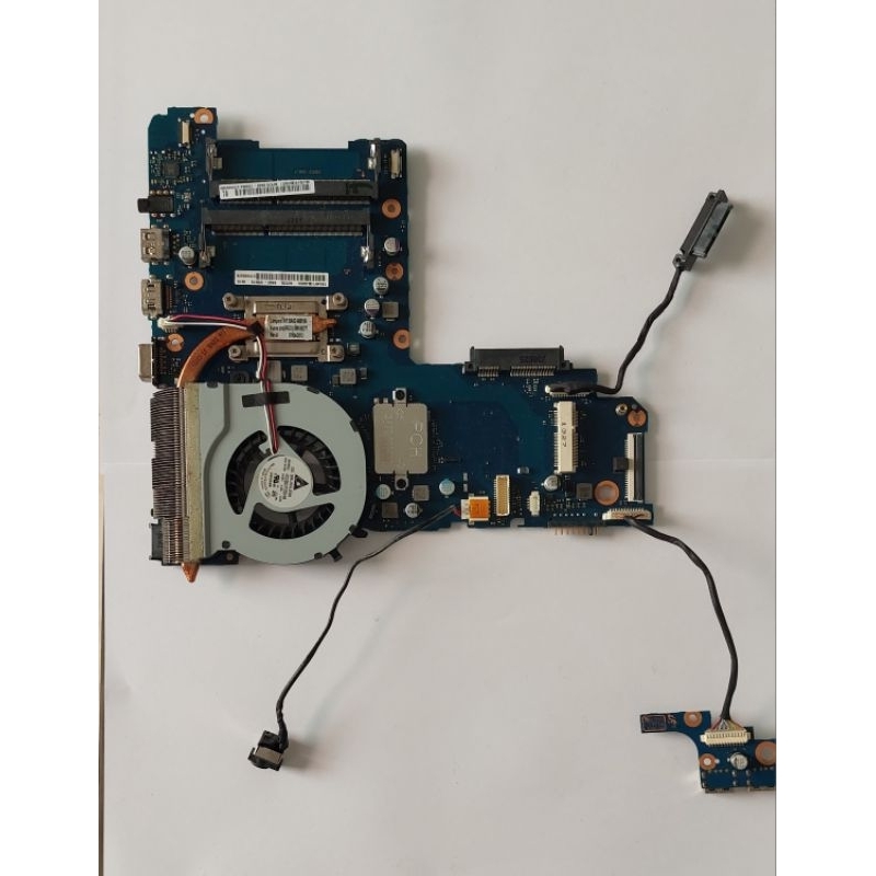 Placa mãe com defeito notebook Samsung np275e4e AMD