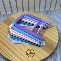 Gabarito Mini Calendário de Mesa em Acrílico