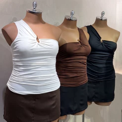 Blusa Plus Size Com Fivela Dourada Ombro Único Poliamida Premium Macio Forro Duplo Modela o Corpo Sustentação Estilosa