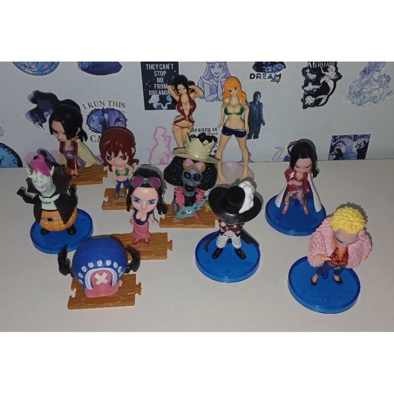 BONECO MINIATURA ONE PIECE CHOPPER BOA HANCOCK NAMI BROOK NICO ROBIN DOFLAMINGO DRACULE GECKO MORIA