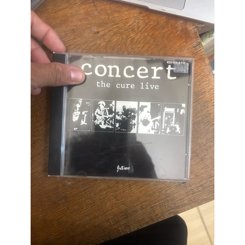 Cd - The Cure - Concert The Cure Live - Importado,m