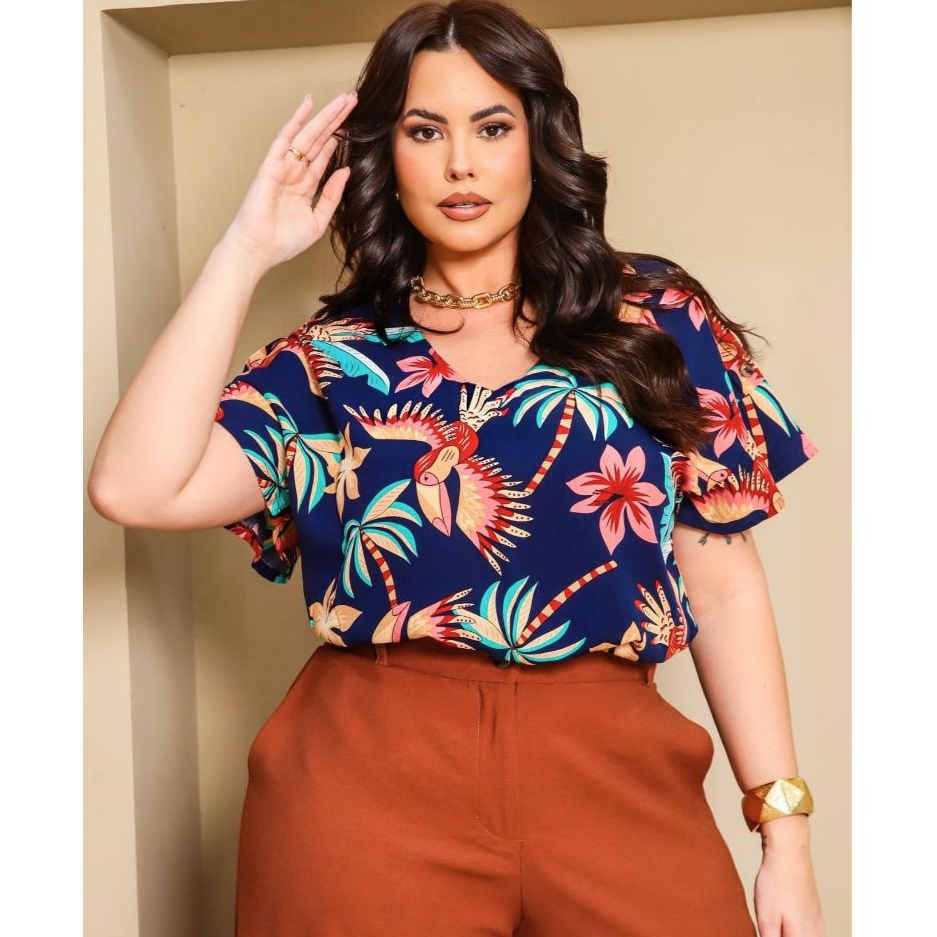 Blusa Feminina Plus Size Decote V com Botões no Ombro Manga Curta Elegante