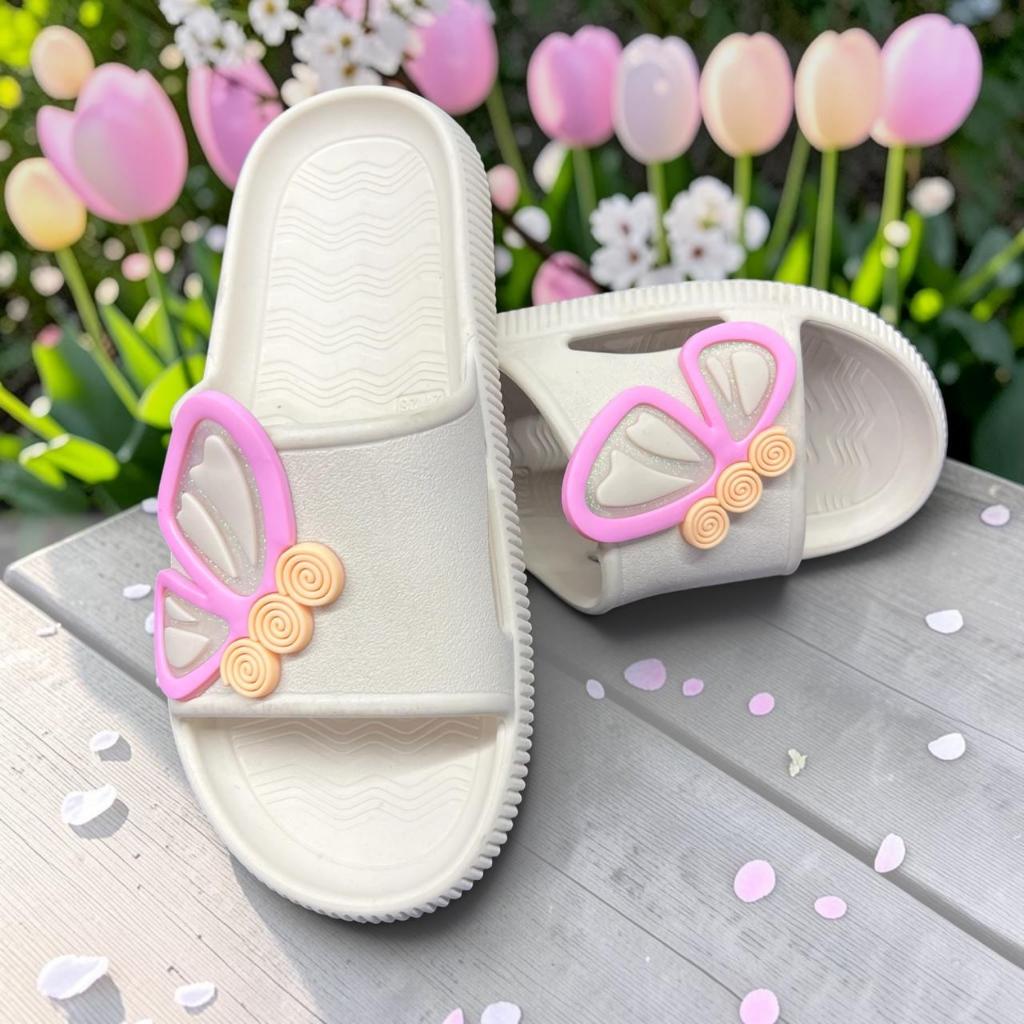 Chinelo Nuvem Femenino Slide Infantil Borboleta Leve Confortavel