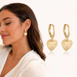 Brinco Argola de Click Banhado a Ouro 18k Coração Jateado