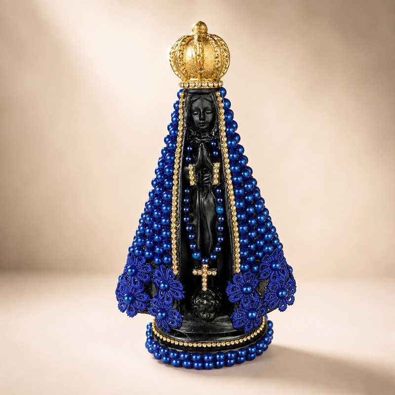 Imagem Nossa Senhora Aparecida 22cm Bordada em Pérola Azul Escuro e strass - Pintura Resinada
