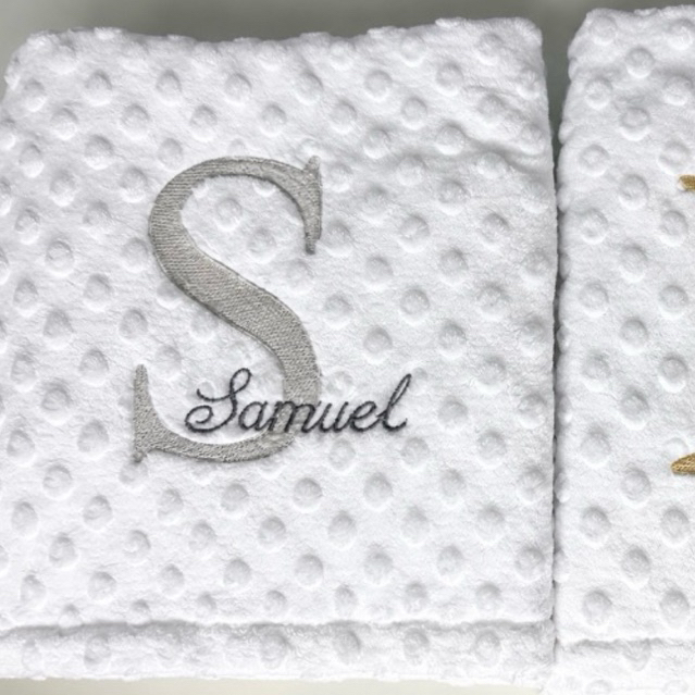 Manta Pipoquinha Bebê Personalizada com Nome Bordado | Microfibra 100x80cm