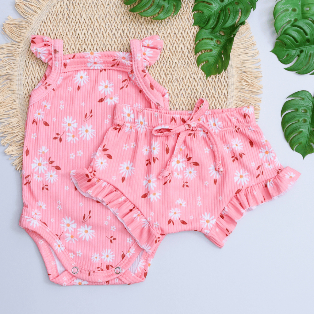 Conjunto Bebê Canelado Verão Body e Tapa Fralda Babado Flores Rosa Menina