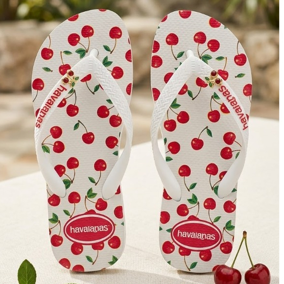 chinelo feminino farm de dedo a maior tendencia