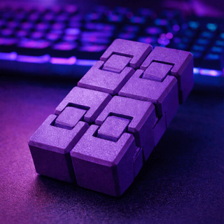 Brinquedo Sensorial Anti Estresse | Fidget Articulado Relaxante para Foco em Oferta na Shopee