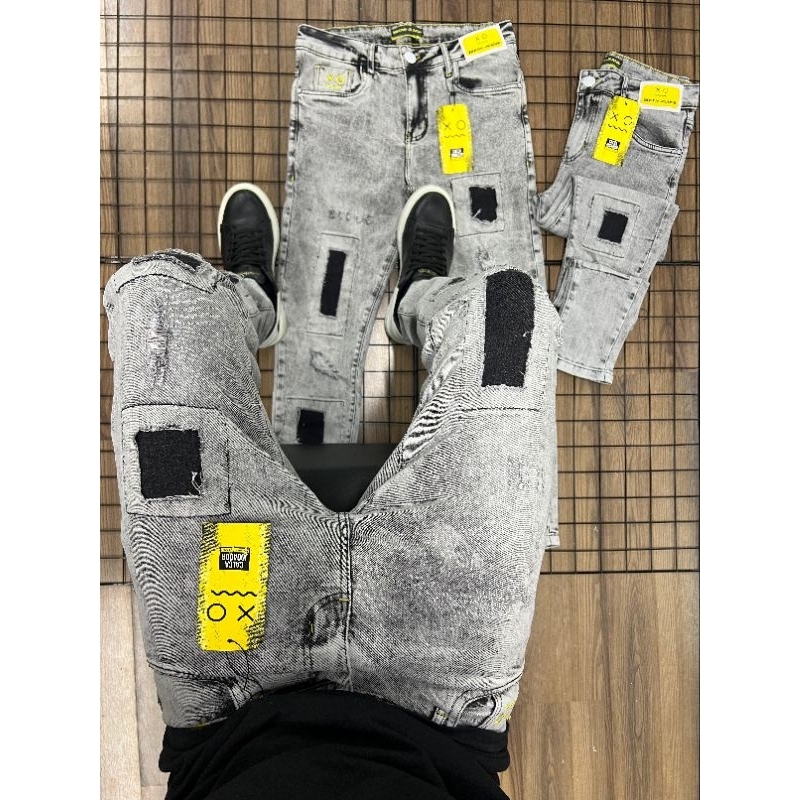 Calça Jeans Jogador  Brow Jeans X.O Modelo Slim Destroyed Lavagem Clara - conforto e estilo