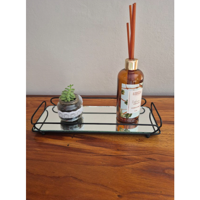 Bandeja para Decoração de Mesa Posta, Perfumes, Lavabos na cor Preta com base em Espelho