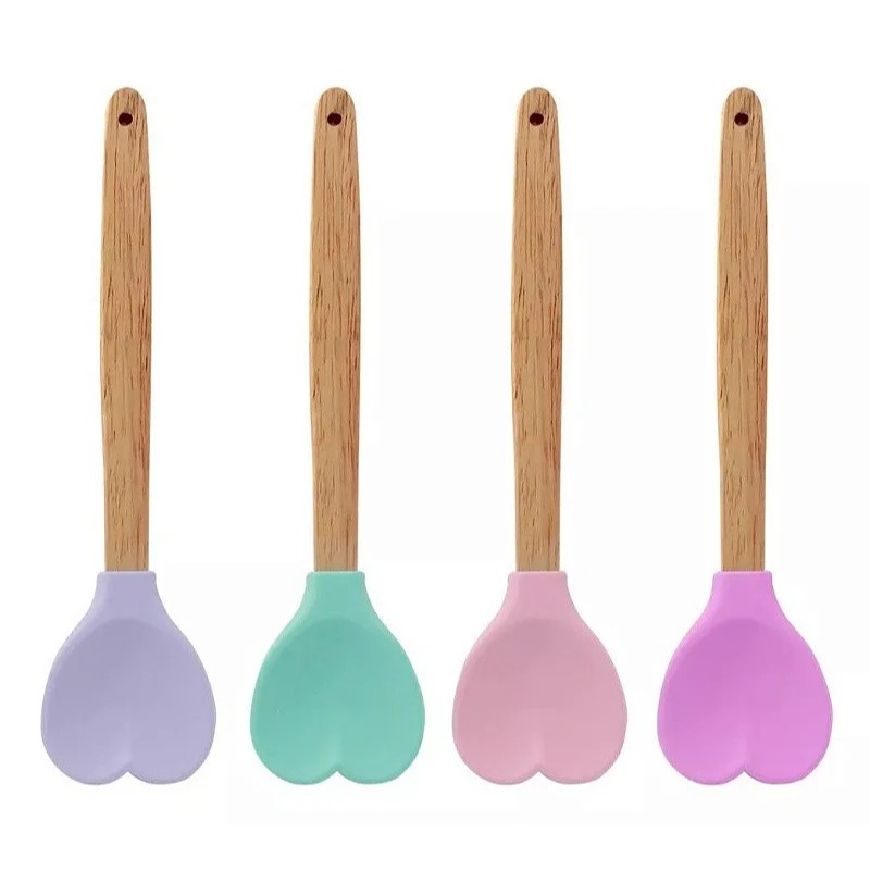 Kit 2 Colher De Silicone Coração 28cm Cabo Madeira Espátula Cores Sortida