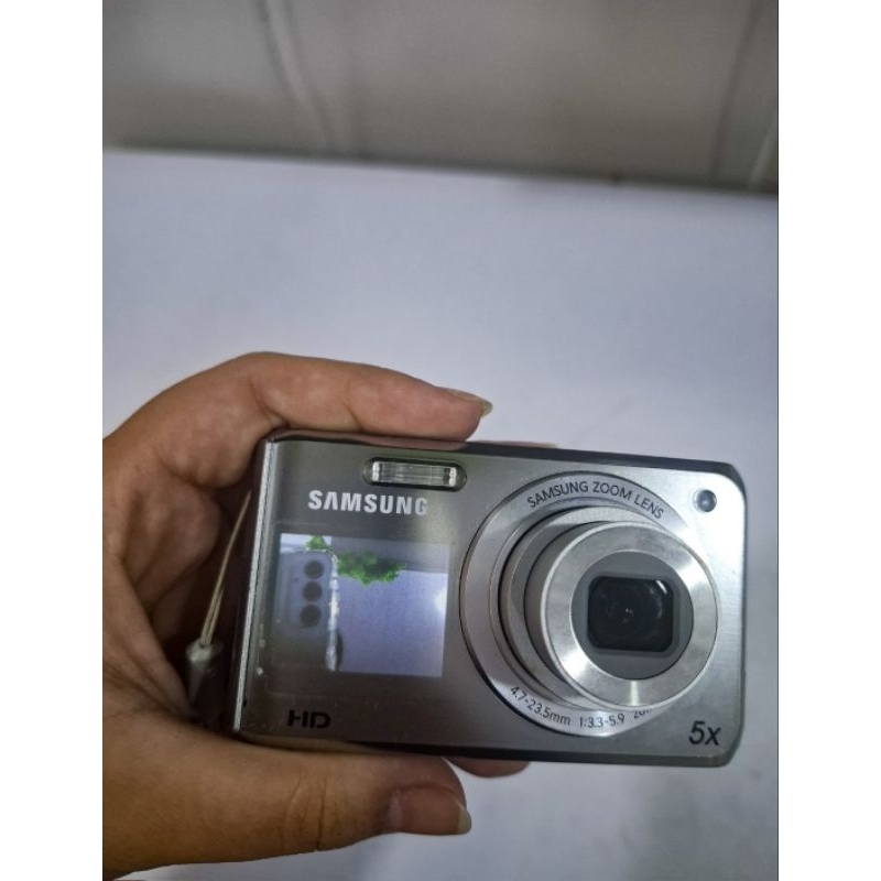 Câmera Digital Samsung DV101 - Tela Frontal para Selfie