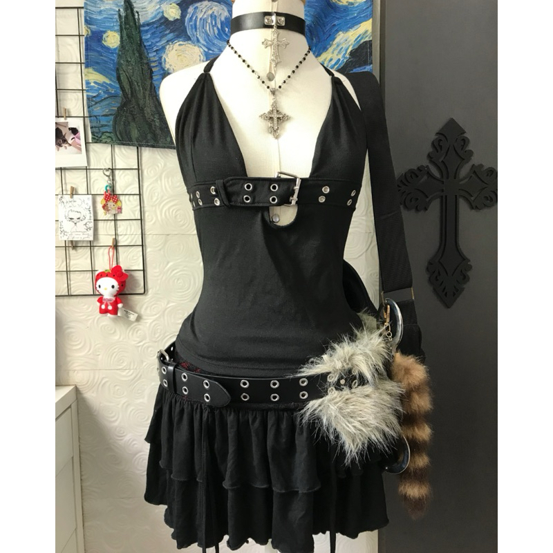 Top Cropped Frente Única Com Fivela E Ilhoses | Alternativo, Gótico, Y2k, Emo, Dark, Grunge, Affliction