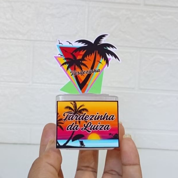 Aplique 3D personalizado para caixinha acrílica 5X5 para lembrancinhas de festa , tema tardezinha, leia a descrição