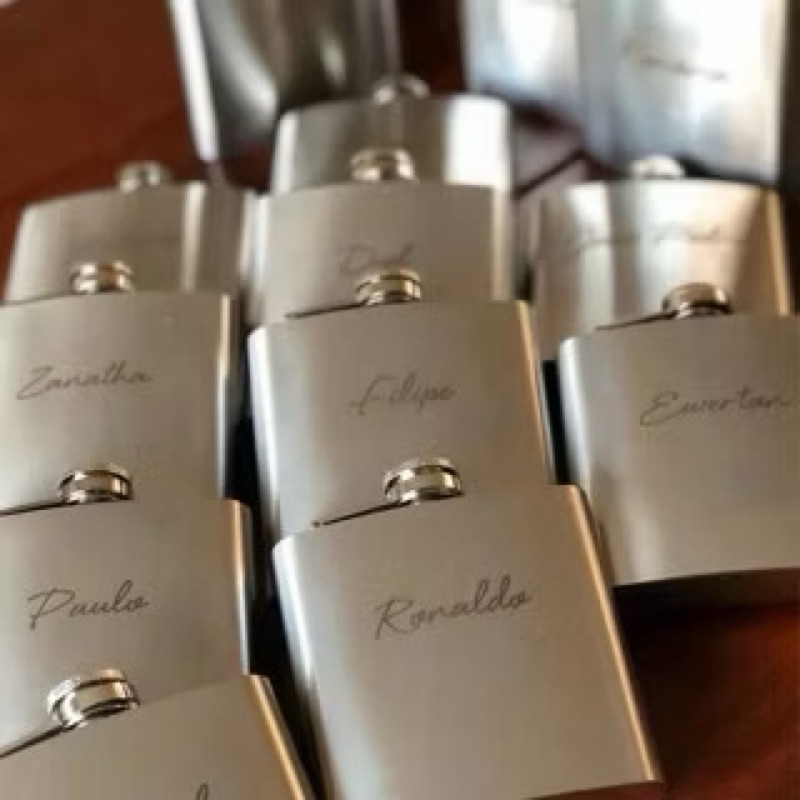 PORTA WHISKY / 6OZ / 7OZ / Cantil - Porta Bebida De Bolso Em Inox Personalizado com o seu nome ou sua Logo