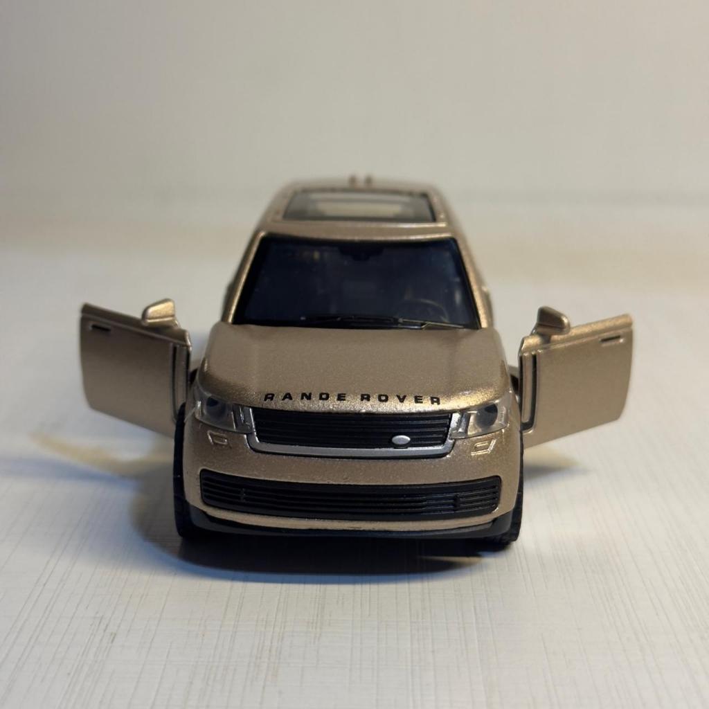 Carrinho De Ferro Miniatura | Range Rover | SUV | Metal | Abre Portas | Fricção