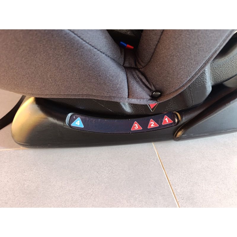 Cadeirinha infantil para carro Litet Mass 0-36kg Preta e Cinza - BB458