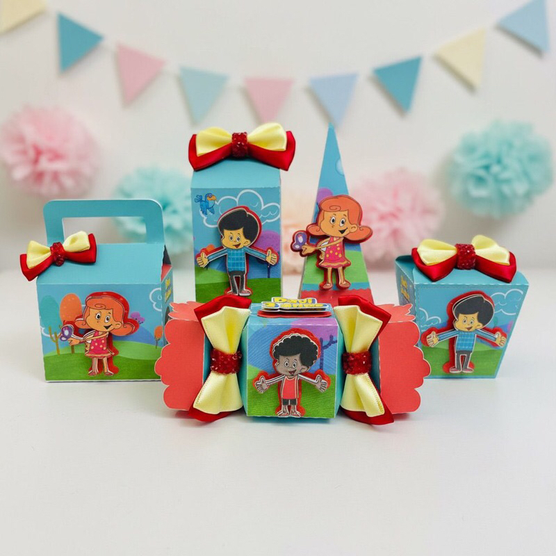 Kit Festa Personalizado 3 palavrinhas– Caixas Milk, Bala, Pirâmide, Sushi e Mala – Lembrancinha Aniversário