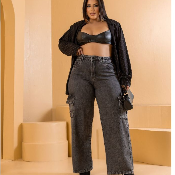 Calça Jeans Feminina Wide Leg Cargo Preto Grafite Plus Size