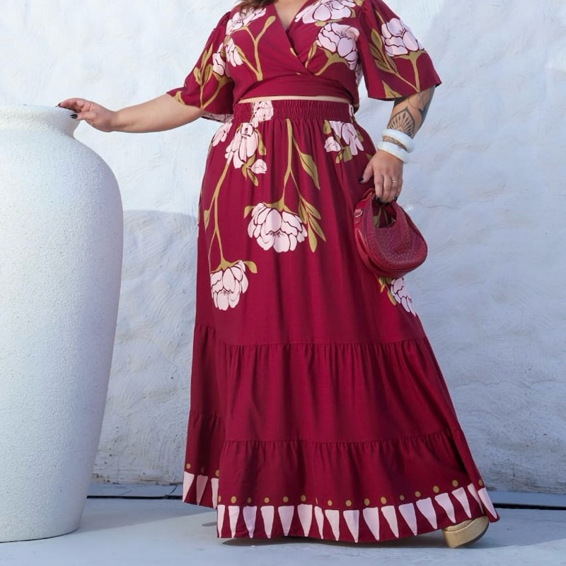 Conjunto plus size saia longa e cropped transpassado G2 e G3