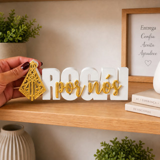 Placa Decorativa Rogai por Nós Nossa Senhora Aparecida Letreiro Religioso Proteção Fé Decoração Imagem De Adoração