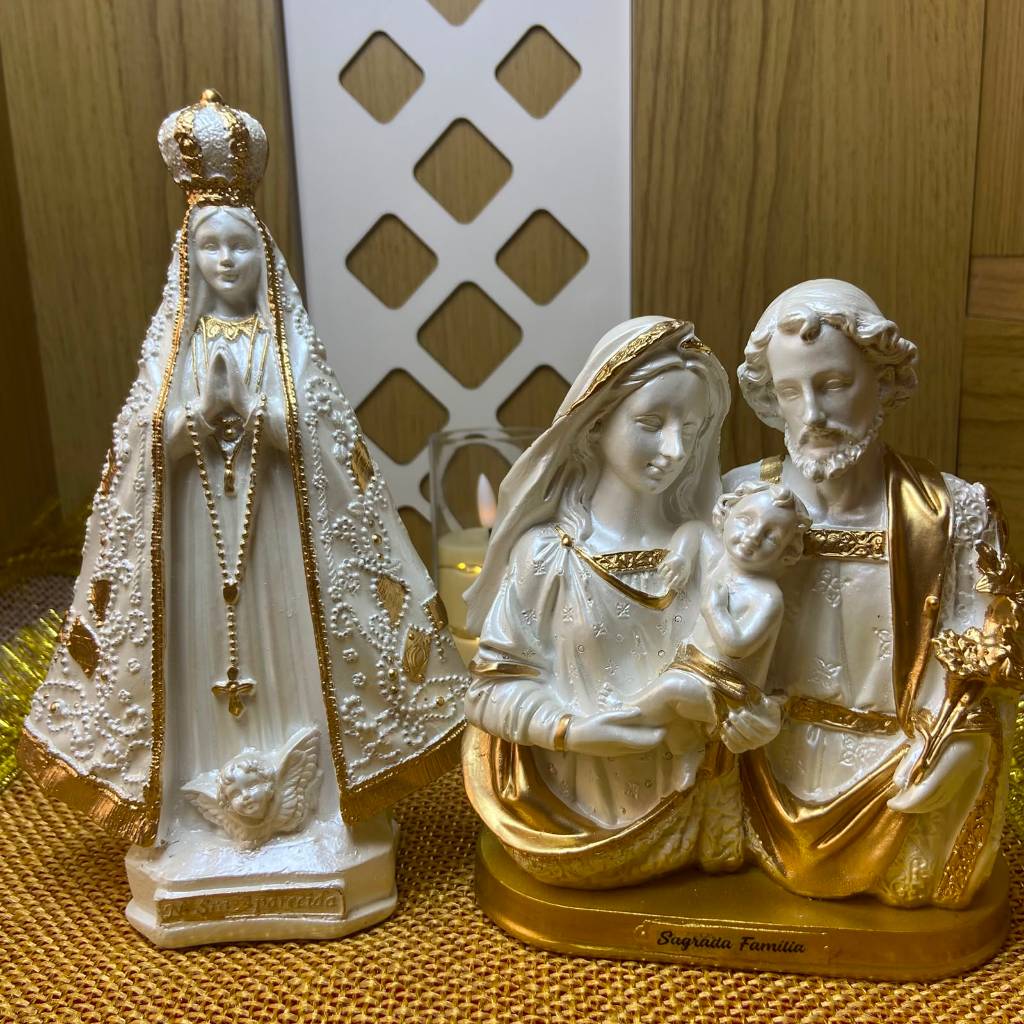 Kit Imagem Nossa Senhora Aparecida 22cm + Busto da Sagrada Família 18cm em Gesso Maciço | Branco Pérola com Dourado