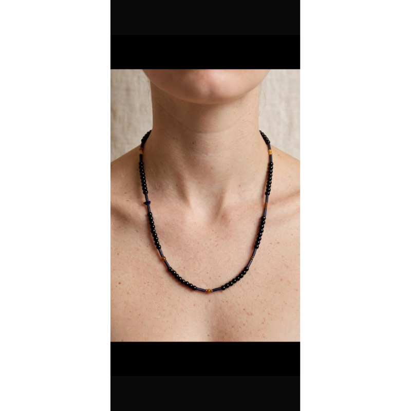 Colar Choker Miçangas Preto com Dourado 22cm Fechado | Gargantilha Artesanal com Fecho Prateado