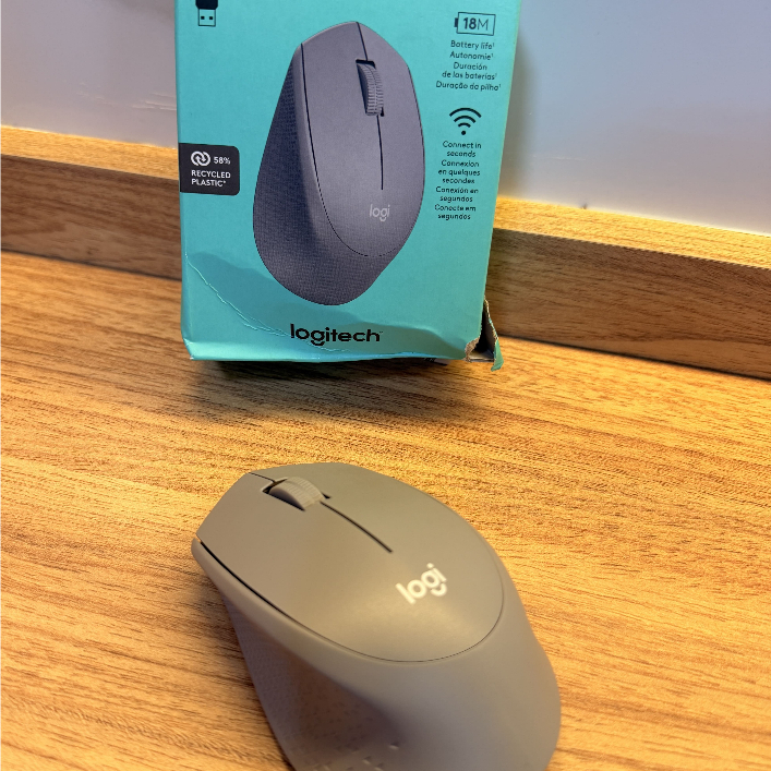 Mouse Logitech M280 Comfort Plus Cinza, sem fio, modelo 910-004285.