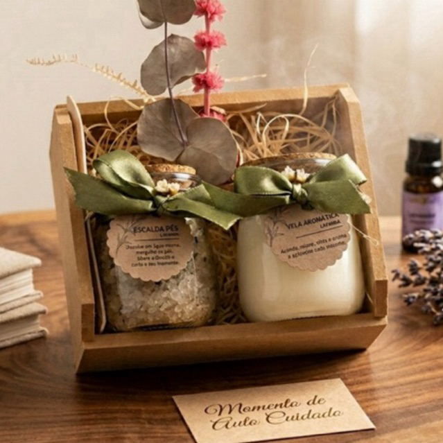 Kit Relaxamento Lavanda Amoratta | Vela Aromática + Escalda-Pés | Presente de Autocuidado, Spa em Casa