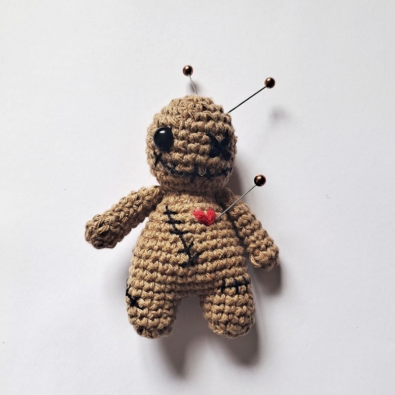 Boneco Vodu Amigurumi chaveiro Artesanal Decorativo Gótico Dark Vários Modelos